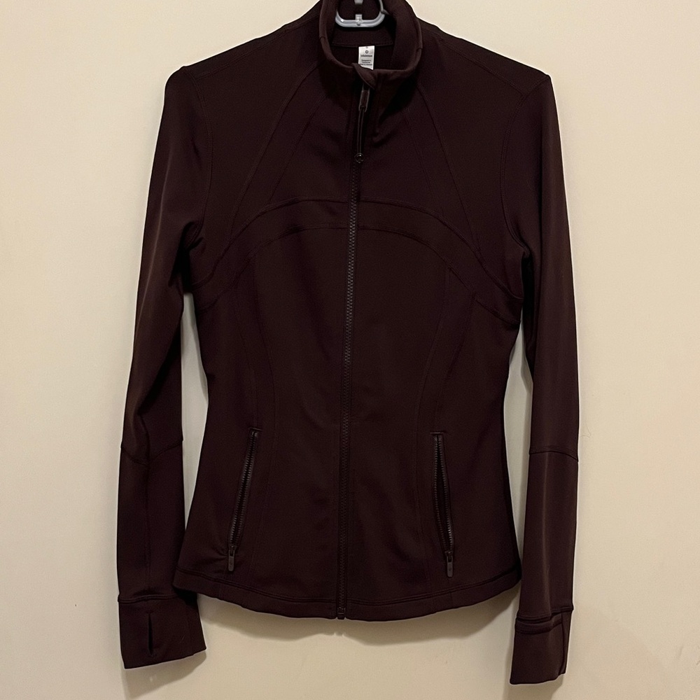 Lululemon Athletica define jacket in garnet (first release) size 6 like new